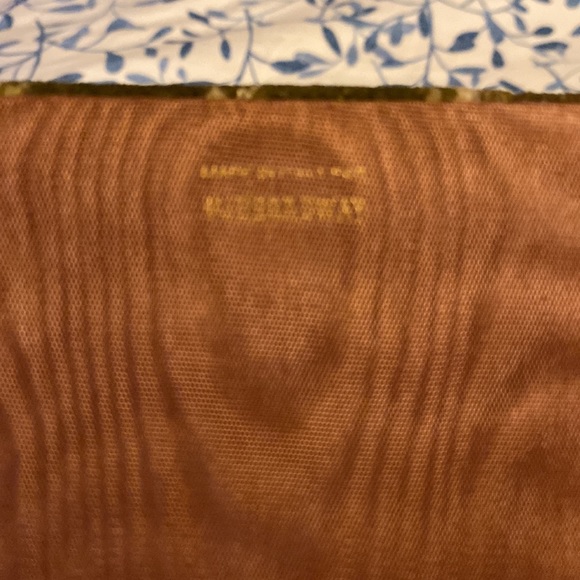 Reyes Musical Swiss Vintage Jewelry Box size 9x6x5 - Picture 9 of 16